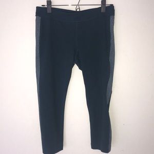 Teal compression Capri leggings